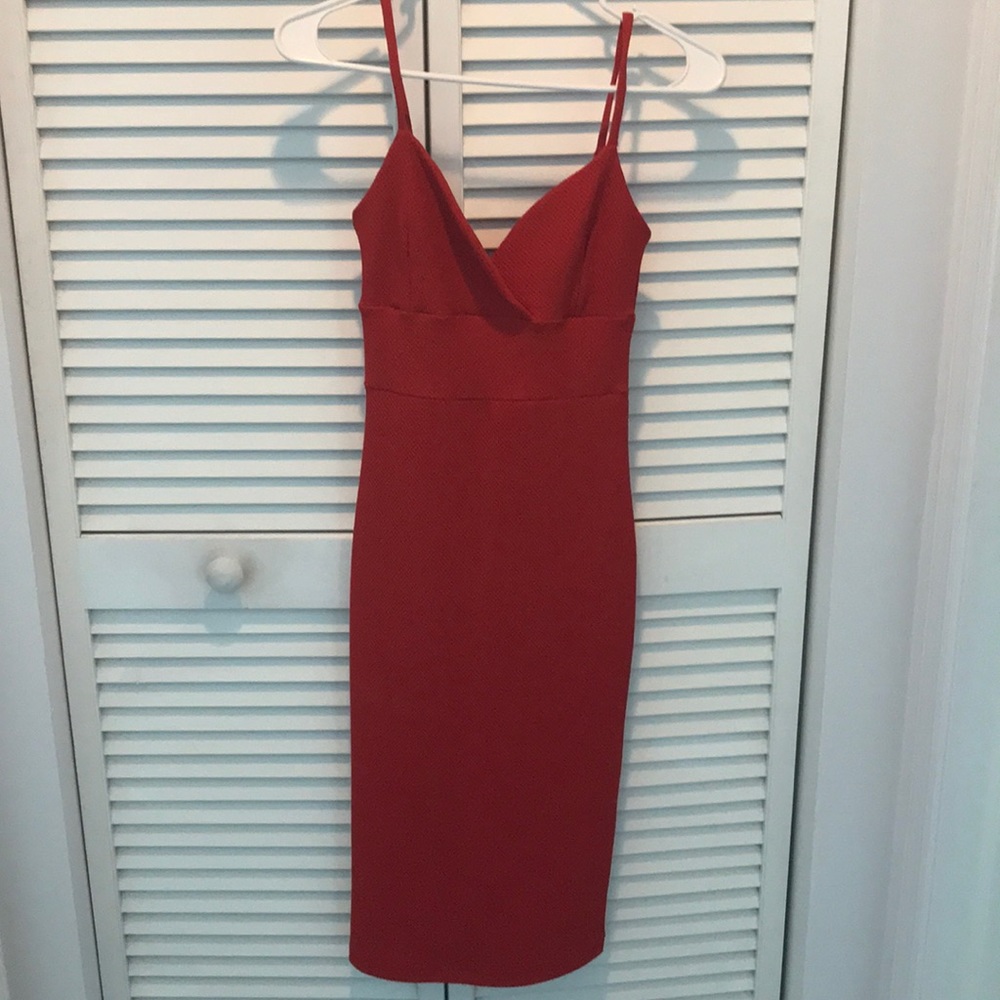 Red midi dress